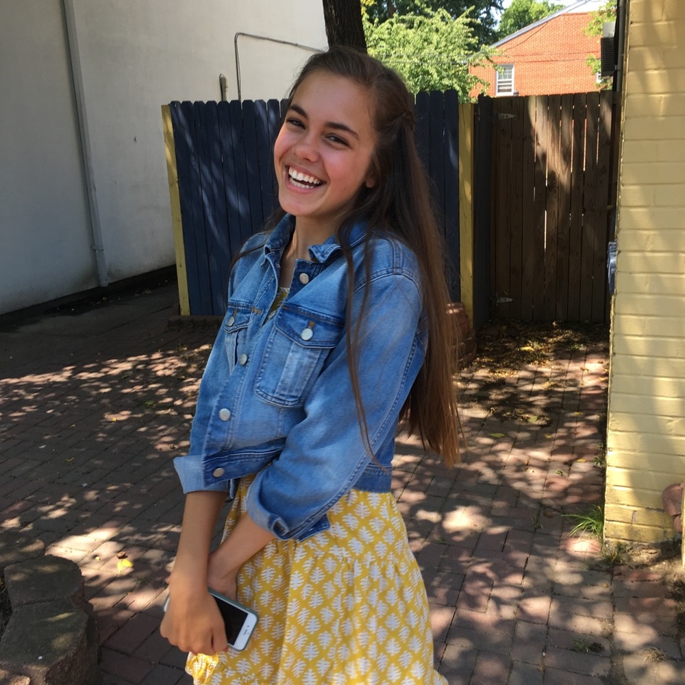 Meet your Posher, Charlotte